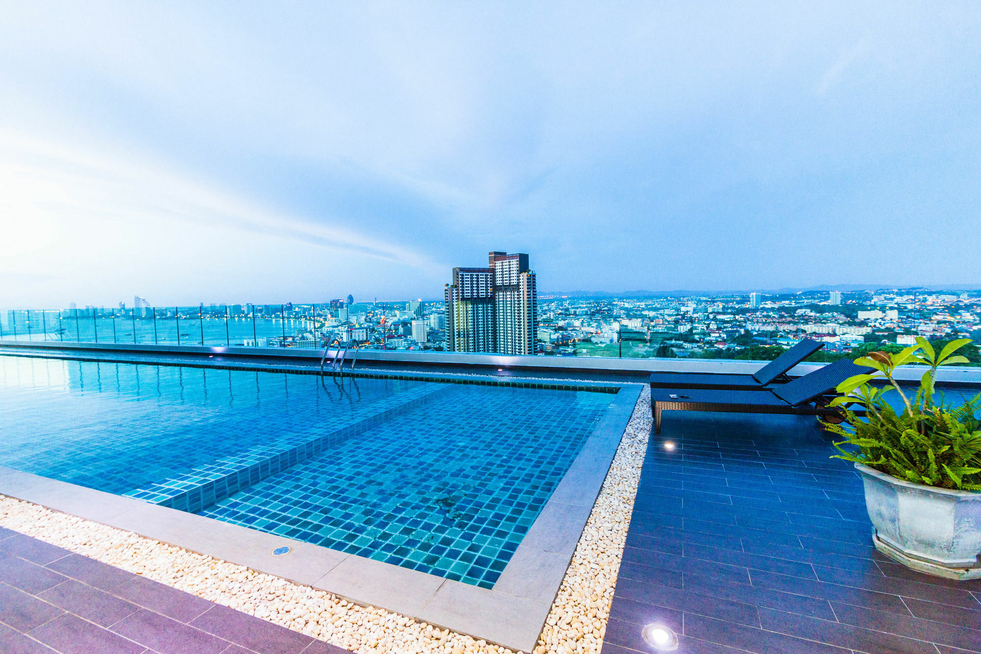 Vision Pratumnak By Pattaya Sunny Rentals Kültér fotó